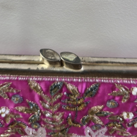 Pink Beaded Santi beaded handbag/clutch - Picture 7 of 12
